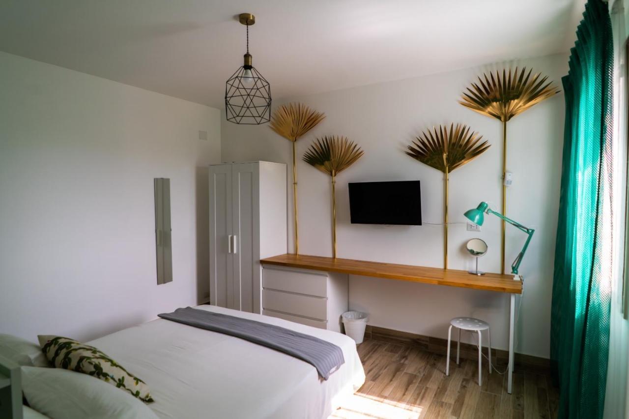 Villetta Gallo B&B Casa Vacanze Humanitas Catania Centro Sicilia Clinica Humanitas Misterbianco Eksteriør bilde